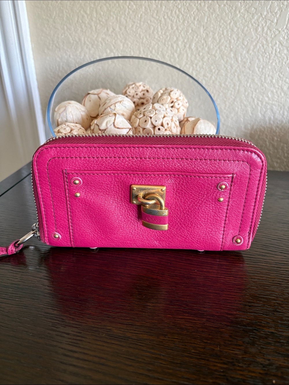 Chloé Paddington Lock Zip-Around Wallet – Pink Leather